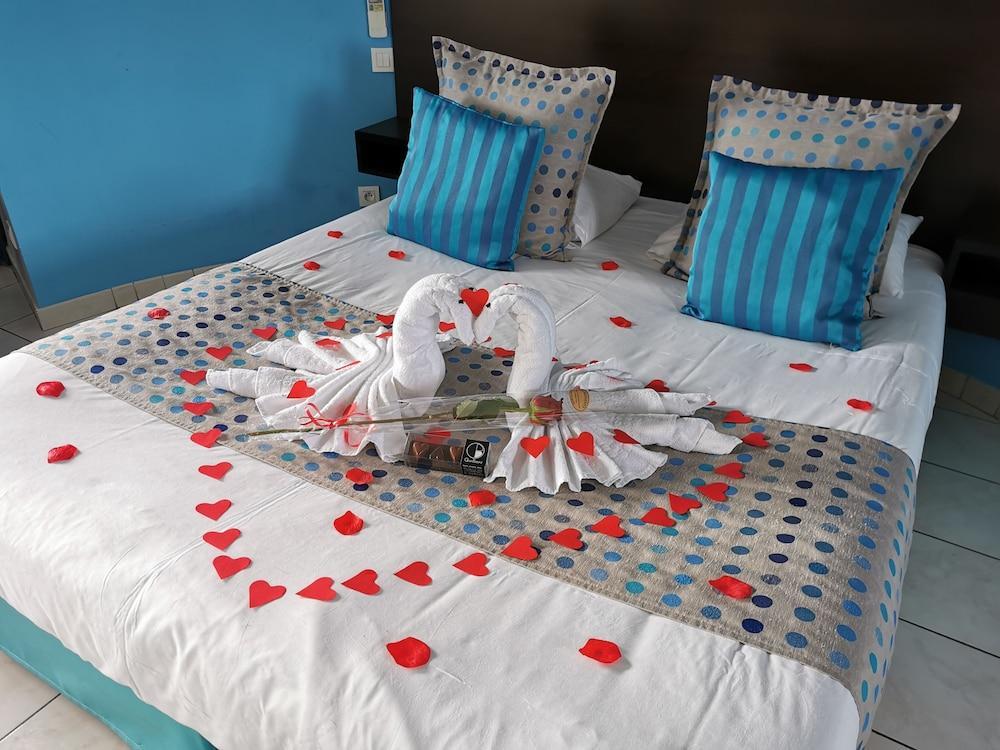 La Fregate Hotel Колюр Екстериор снимка